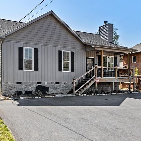 Bear Pass Is A 3 Bed 2 Bath Craftsman Style Home Located Within Walking Distance To Dt Gatlinburg Bagian luar foto